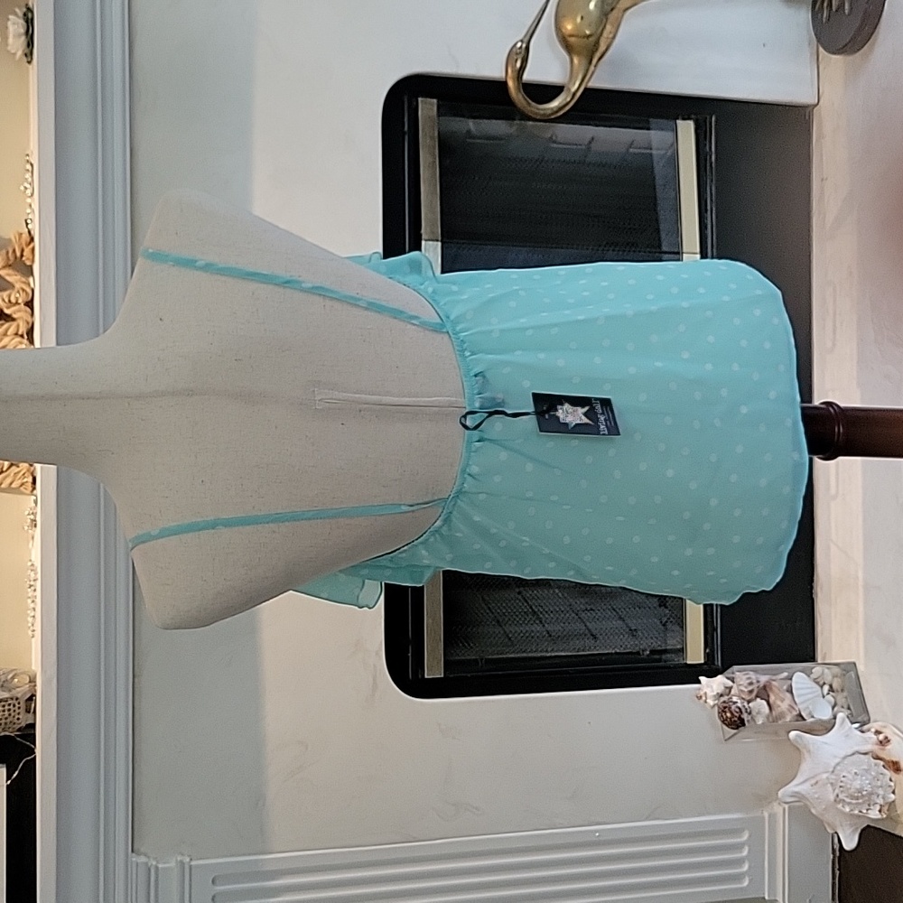 Medium Sheer Ruffle Tank - Picture 3 of 4